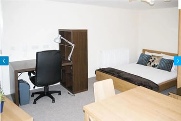 1 bed flat, North Road West, Stonehouse, Plymouth, PL15DJ - Image 1